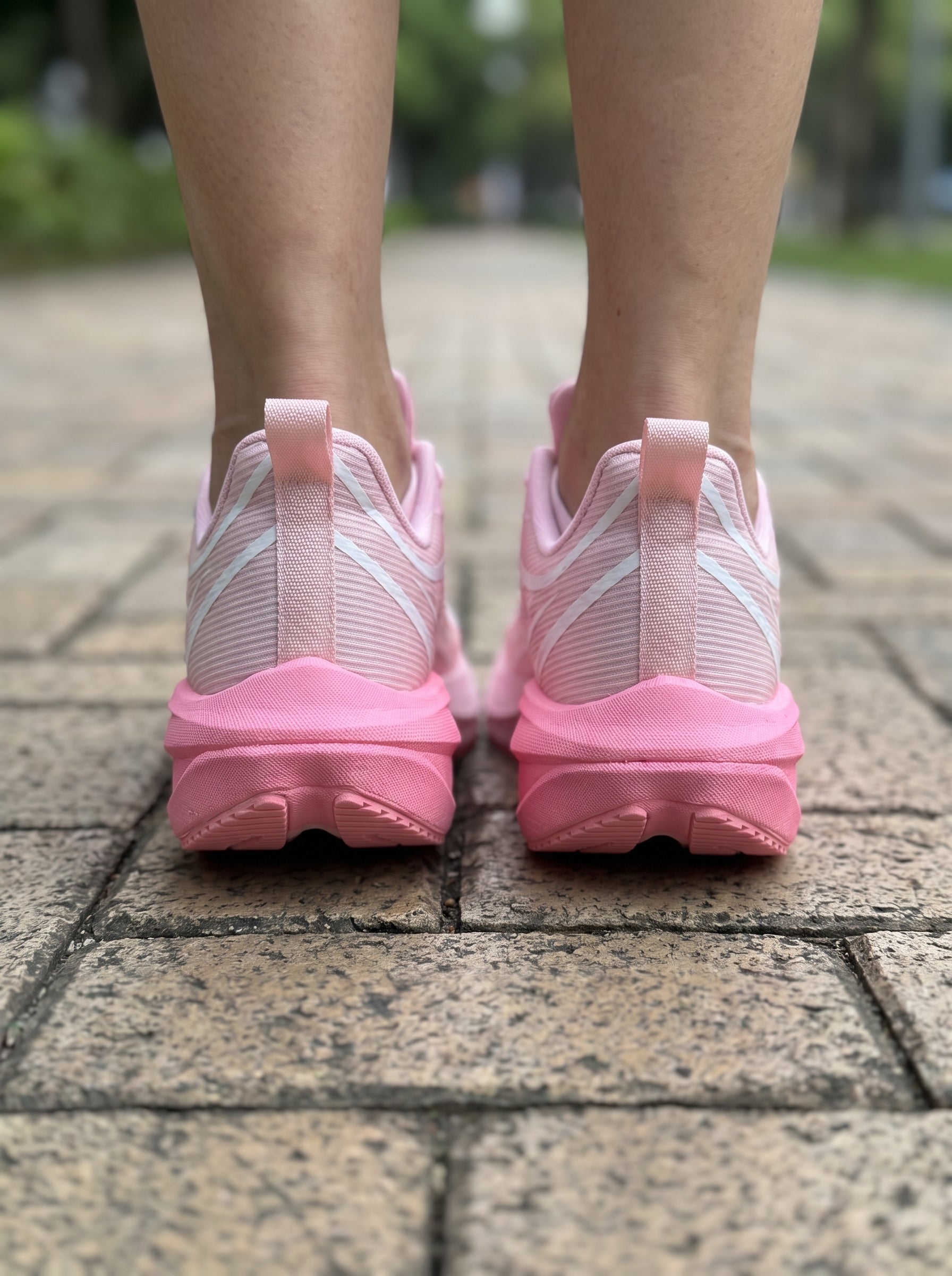 Soft Pink Gradient Mesh Women Running Sneakers Lightweight Cushioned Athletic Shoes EDIXIM
