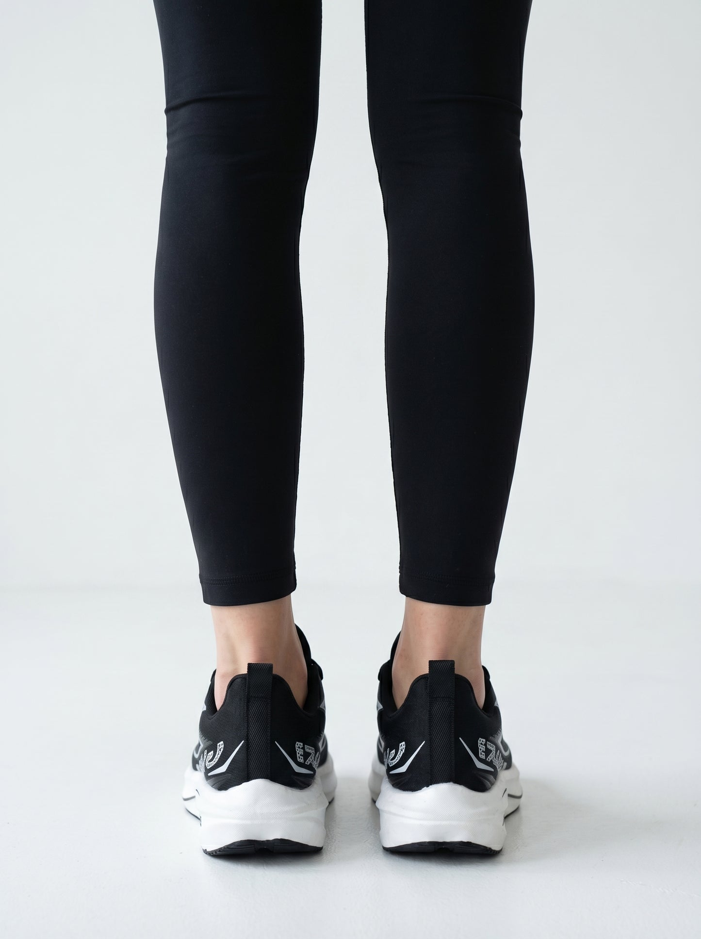 Black White Women's Athletic Running Sneakers | Breathable Lightweight | Edixim