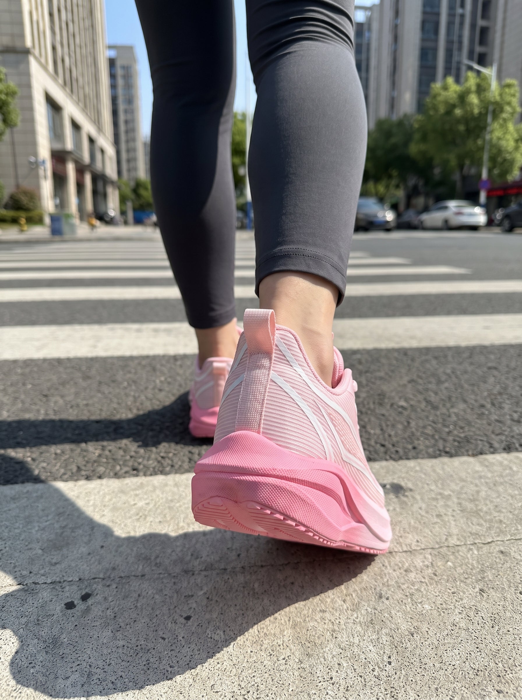 Soft Pink Gradient Mesh Women Running Sneakers Lightweight Cushioned Athletic Shoes EDIXIM
